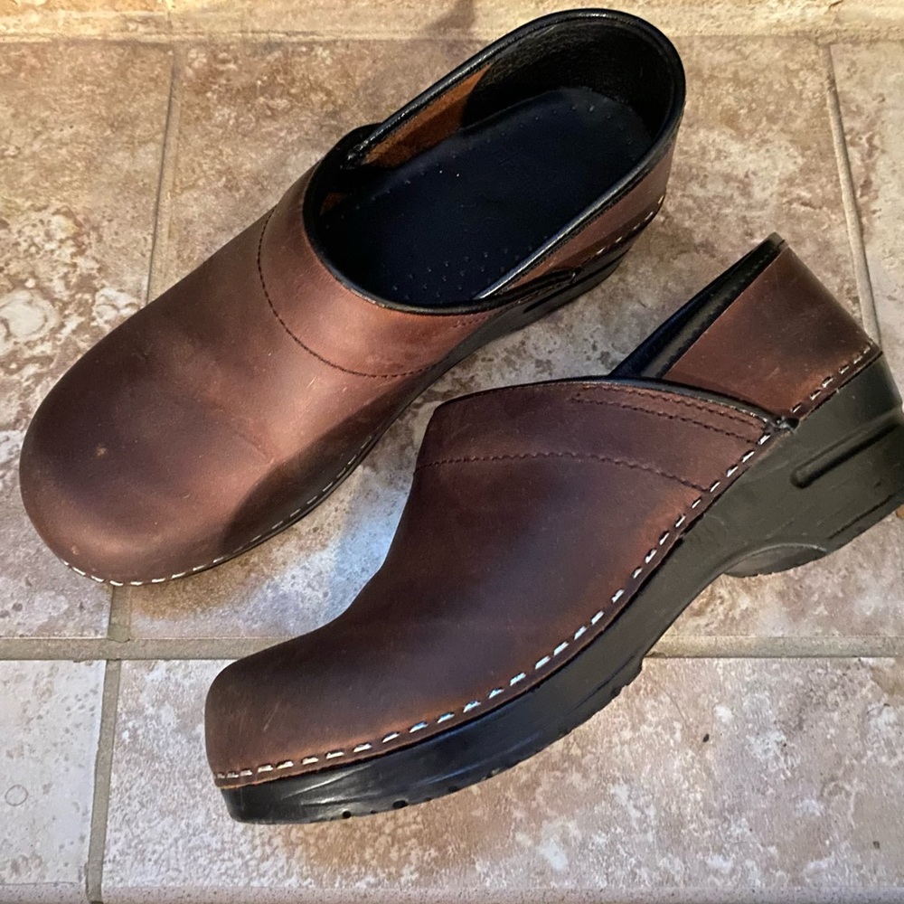 Size 7 (37) Dansko Professional Antique Brown Clogs